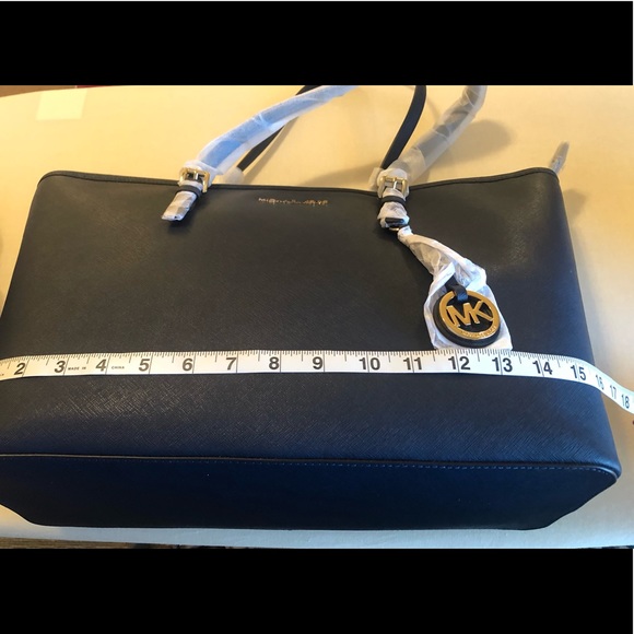 Michael Kors Medium Jet Set Travel Tote NWT - Picture 11 of 12